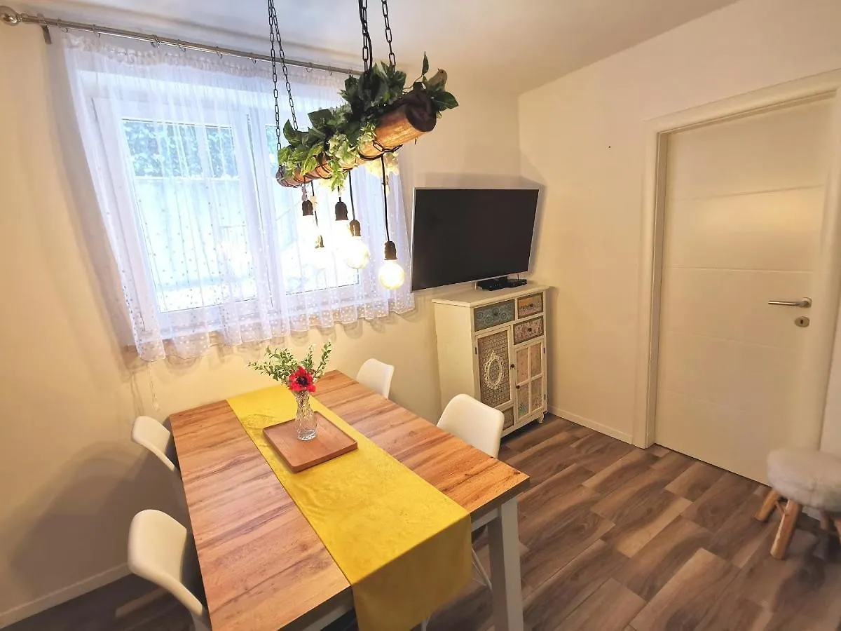 Colors Apartment Split