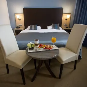 4* Otel Art